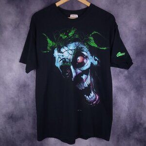 Vintage 00s Y2K Joker Batman Graphitti shirt